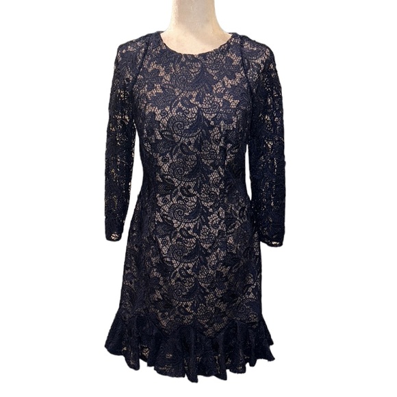 Monique Lhuillier Navy Blue Lace Crochet Overlay Peplum Hem Mini Dress - 6 - Picture 4 of 15